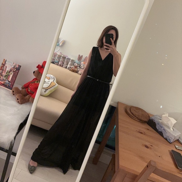 Very elegant and sexy wide leg jumpsuits - Picture 3 of 9